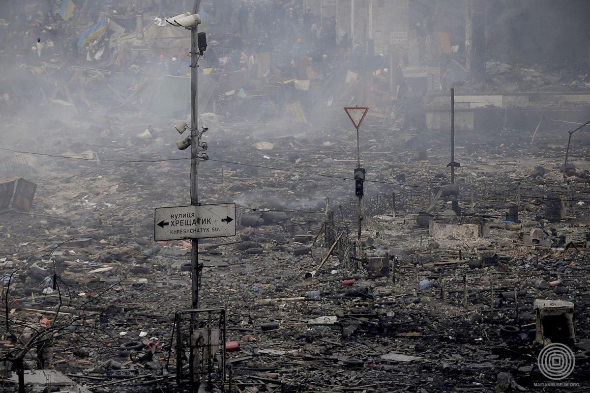 Євгеній Колеснік Майдан після пожежі Лютий 2014 року 