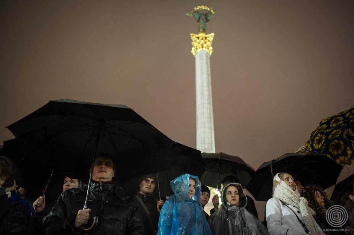 Олексій Фурман Мітингувальники в перші дні Майдану 22 листопада 2013 року 