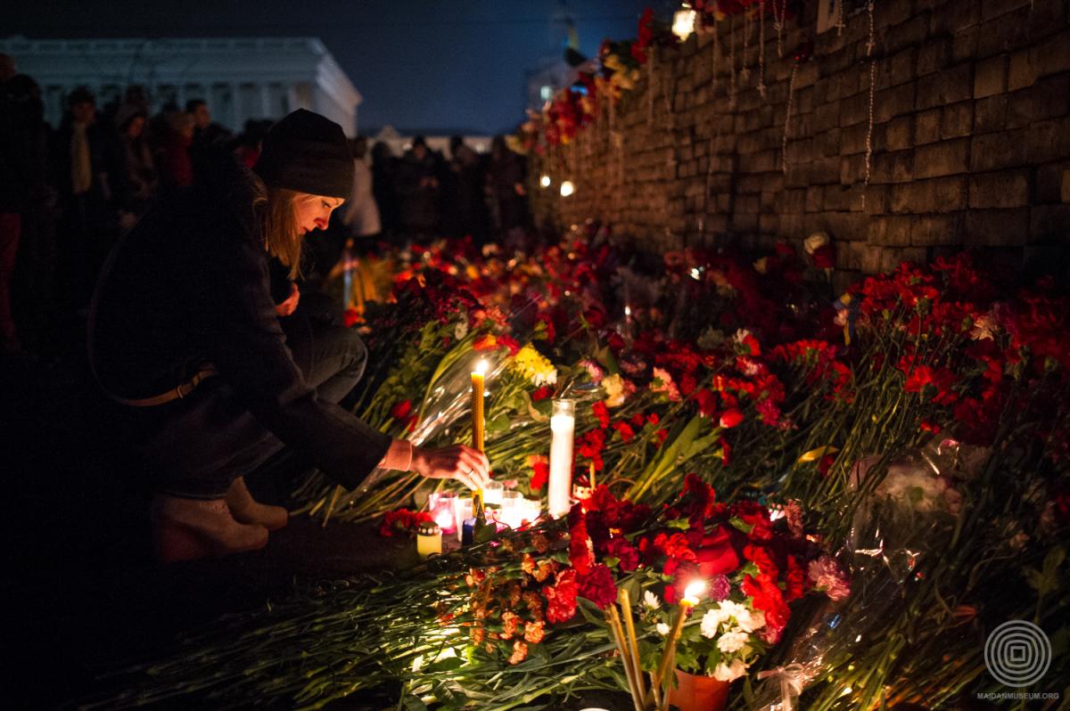 Олексій Фурман Прощання із загиблими на Майдані  23 лютого 2014 року 