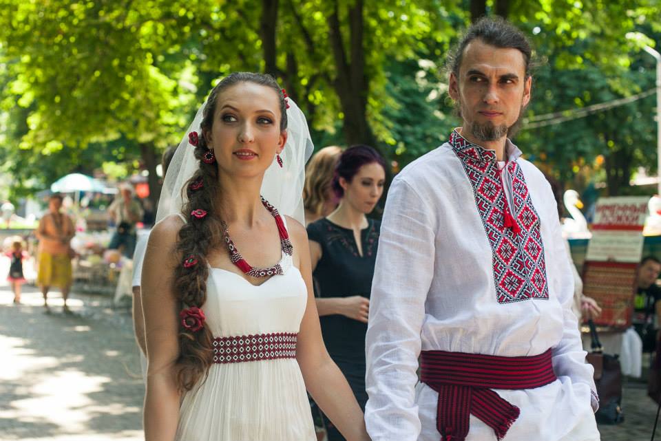 Юлія Кішенко та Олексій Біда побралися після Майдану в червні 2014 року. Світлина: fb/oleksii.bida